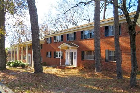1381 Walter Reed Rd, Fayetteville, NC 28304. . Rooms for rent fayetteville nc